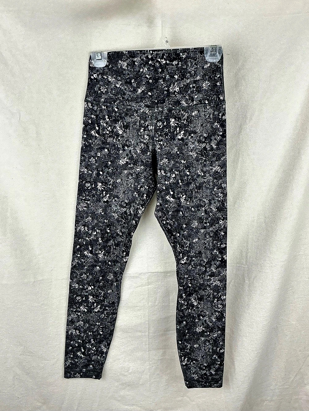 lululemon Align Pant II 25" Floral Leggings in Black & Pink Size 4